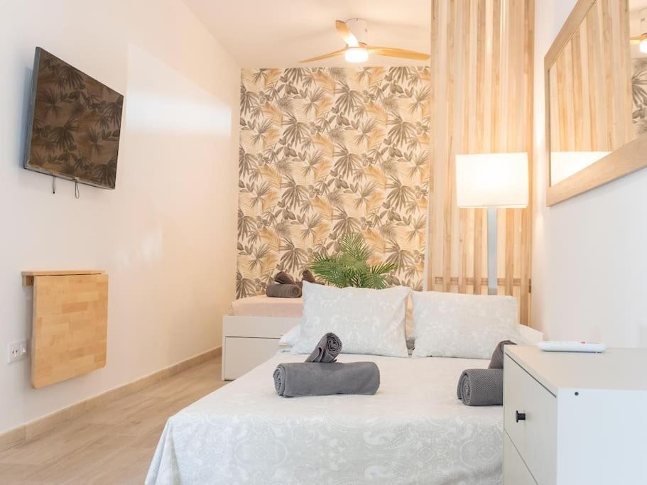Acogedor Estudio En Triana Con Jacuzzi Y Wifi Séville Extérieur photo